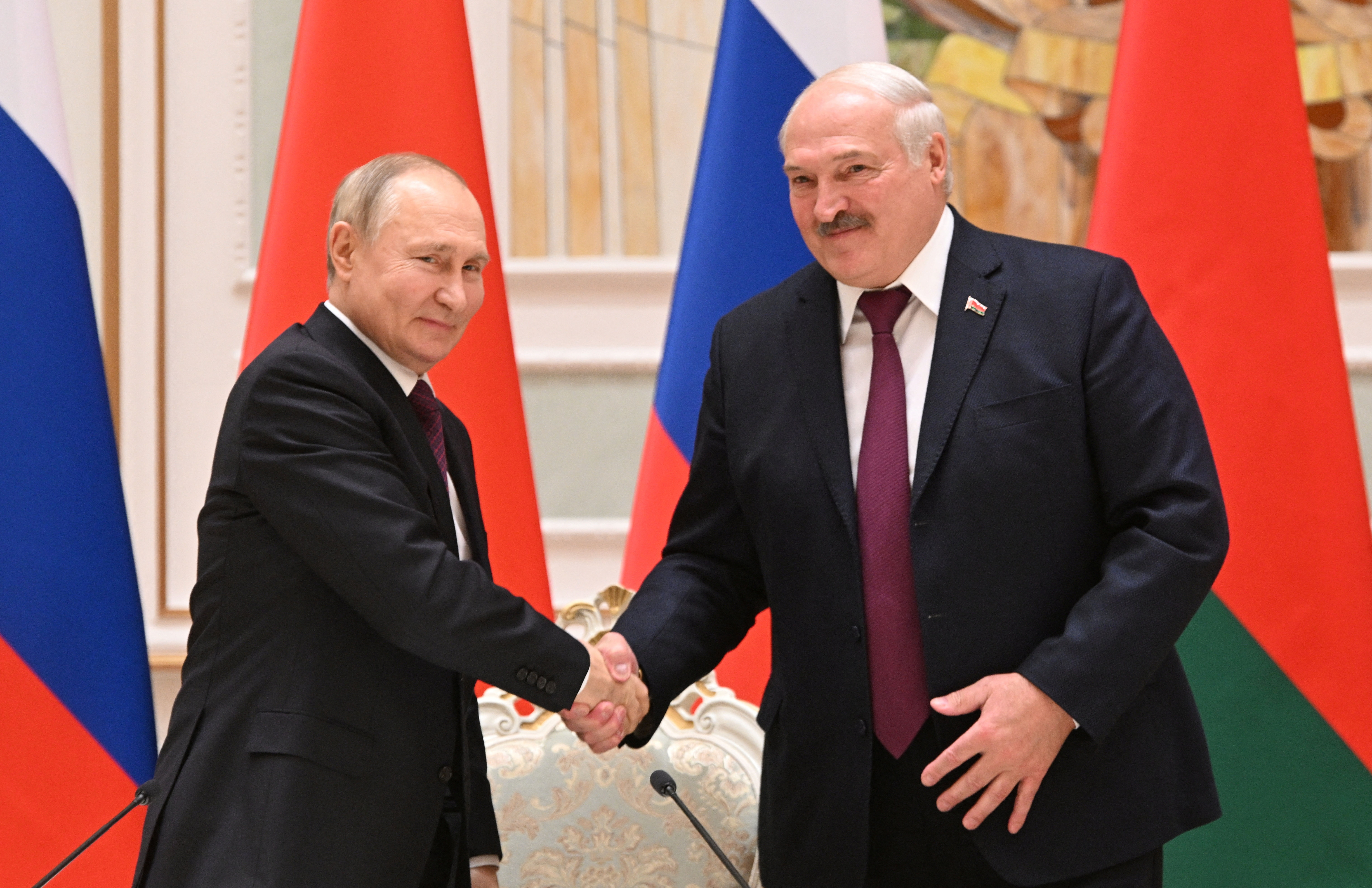 ▲▼俄國總統普丁訪白俄羅斯，與總統盧卡申科（Alexander Lukashenko）會面。（圖／路透）