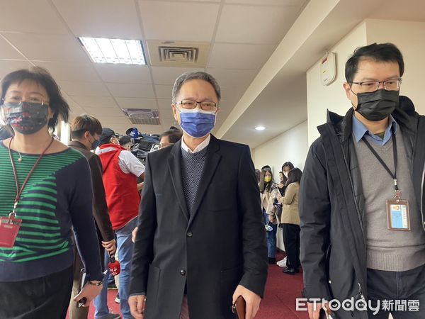 ▲▼薛瑞元接受媒體時事訪問。（圖／記者黃國霖攝）