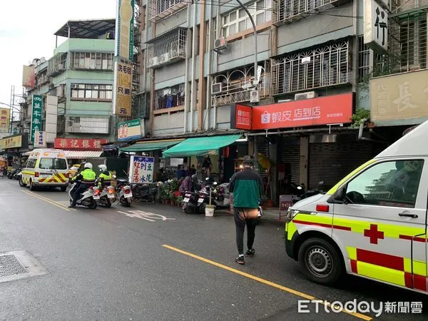 ▲▼男子在民宅內舉槍自盡。（圖／記者邱中岳翻攝）