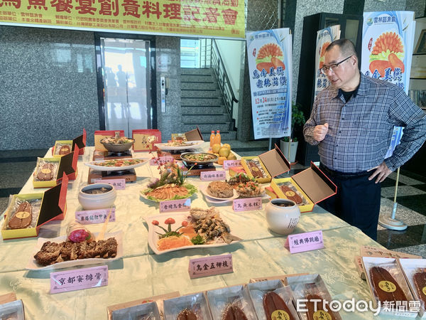 ▲雲林區漁會推出烏魚大餐除了香烤烏金鑽、麻油爆魚膘，還特別力挺「午仔魚」製作清蒸午仔魚等共10道菜，幾乎每年一開放預訂就秒殺。（圖／記者李政遠攝）