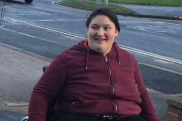 ▲▼16歲少女被父母活活胖死。（圖／翻攝自Facebook／Jose Briones）