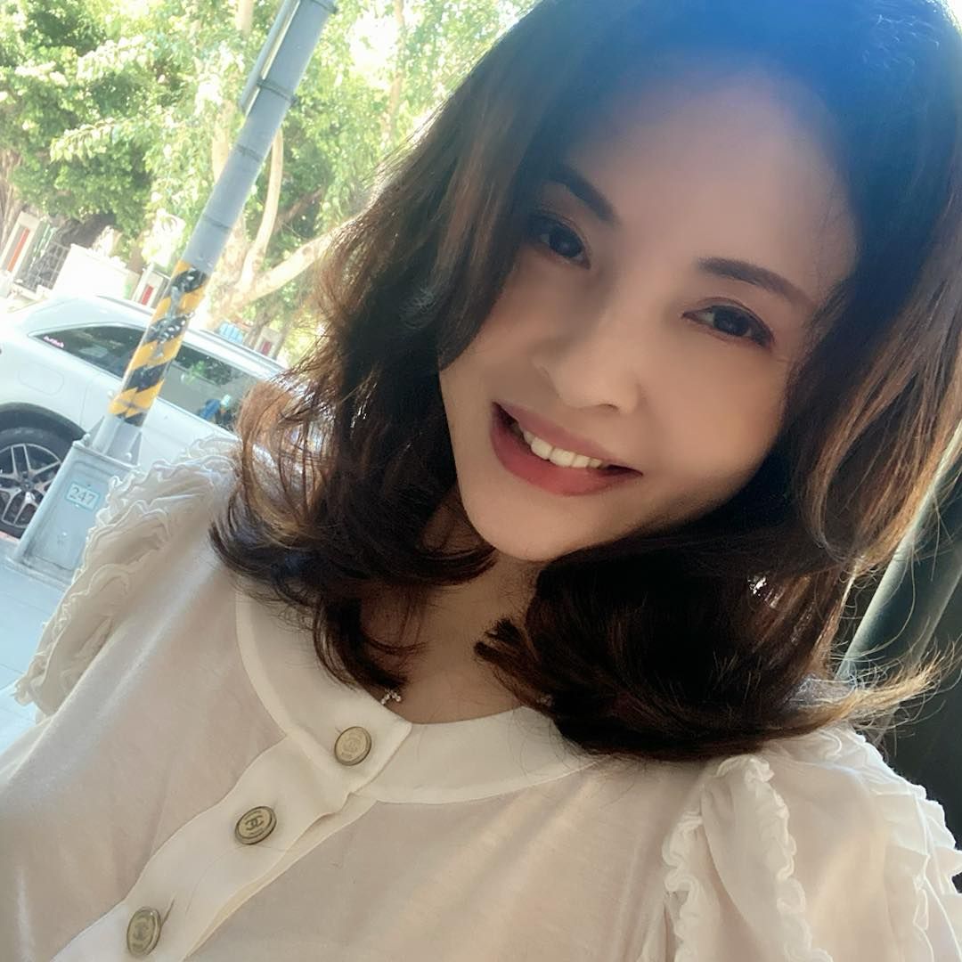 ▲何如芸和兒子相處就像朋友，親子關係超好。（圖／翻攝自Facebook／何如芸 Michelle Ho）