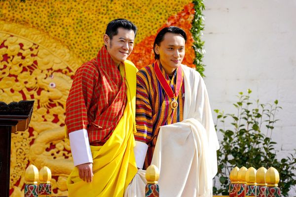 ▲▼台灣女婿巴沃《不丹是教室》獲頒不丹皇家勳章。（圖／海鵬提供）