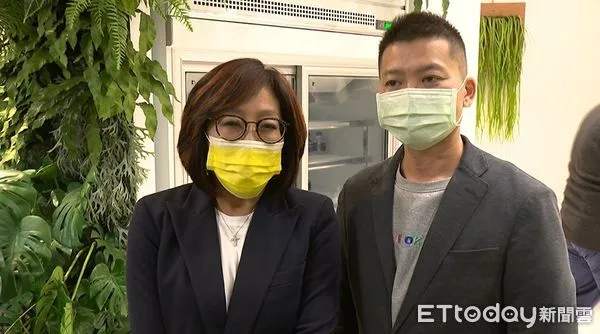 ▲▼曾俊傑退出國民黨，宣布攜手綠營「民無配」角逐高雄市議會正副議長。（圖／記者許宥孺翻攝）