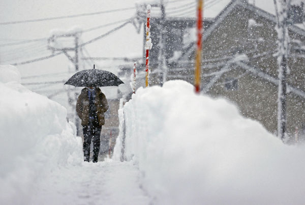 ▲日本大雪釀災。（圖／路透）