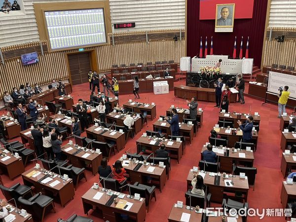 ▲▼高雄市正副議長選舉。（圖／記者許展溢攝）