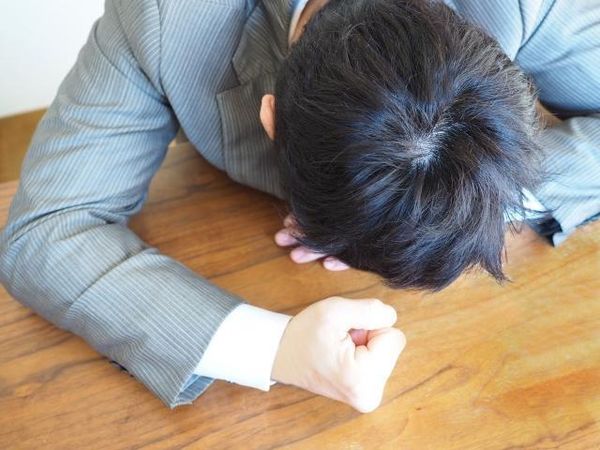 日本一名不動產老闆出軌包養情婦被老婆抓包，大老婆使出斷頭娃娃等詛咒手段精神折磨老公。（示意圖，photoAC）  