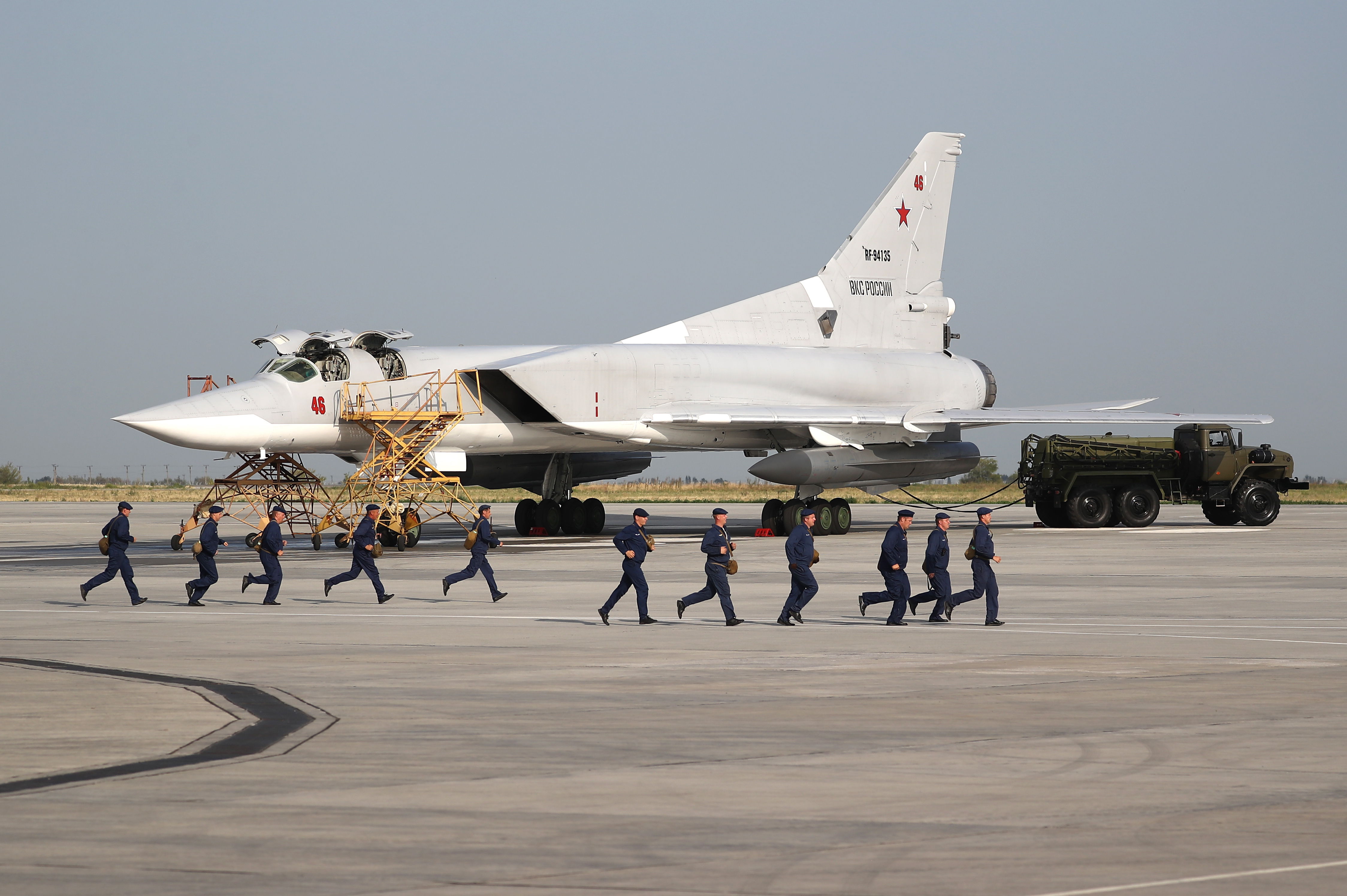 ▲▼ 俄羅斯圖-22M轟炸機（Tu-22M3）2019年在恩格斯空軍基地（Engels air base）參加演習。（圖／達志影像／newscom）