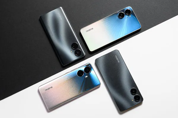 ▲realme 10 Pro+、realme 10 Pro。（圖／realme提供）