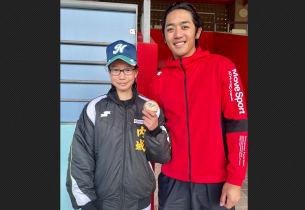 ▲何采璇見到偶像拿莫．伊漾。（圖／台北市棒球協會提供）