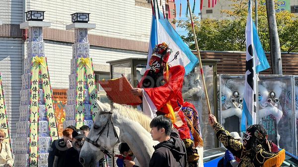 ▲▼林修進,哈姆,告別式,送行,藍寶堅尼,跑車,台中殯儀館。（圖／記者許權毅攝）