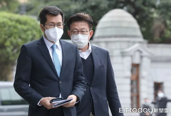 ▲▼蔡英文與執政黨立院黨團、立委溝通  會後英系立委羅致政受訪。（圖／記者屠惠剛攝）