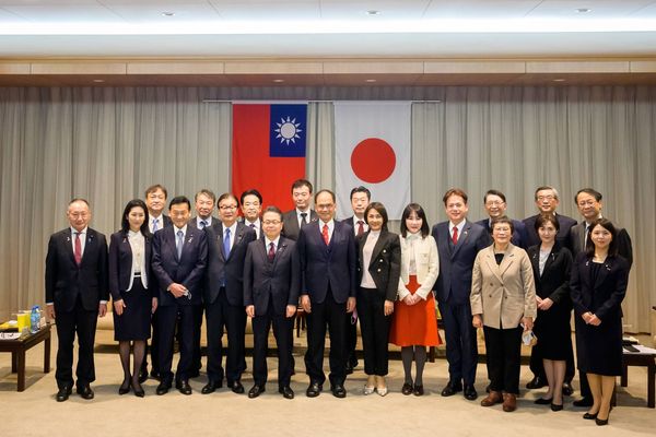 ▲▼立法院長游錫堃接見日本「參議院世耕弘成參議員」訪團一行。（圖／立法院提供）