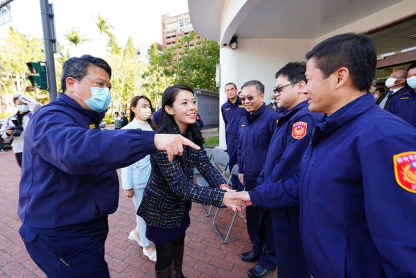 ▲新竹市長高虹安上任，首站訪視竹市警察局。（圖／新竹市政府提供）