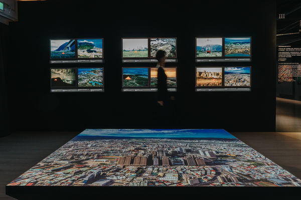 ▲▼齊柏林拍攝台灣「城市景觀」，在《覓城》特展展出。（圖／看見．齊柏林基金會提供）