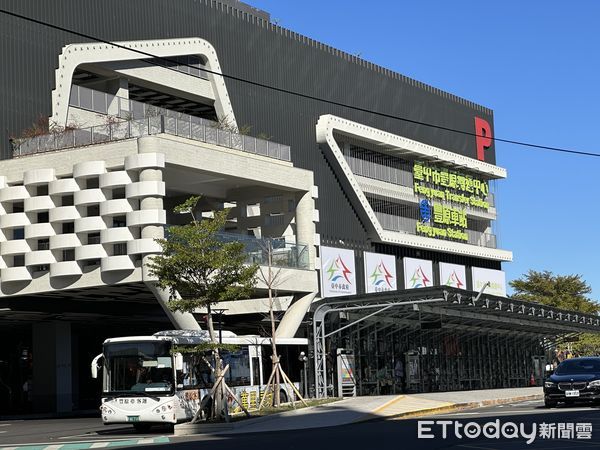 ▲▼豐原轉運中心,豐原,車站,豐原車站。（圖／記者許權毅攝）