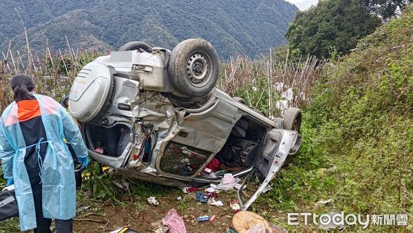 ▲▼台東霧鹿林道3K處翻車。（圖／記者楊漢聲翻攝）