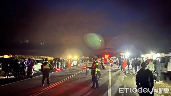 ▲▼恆春跨年晚會加屏安曙光，恆警全力維護安全。（圖／記者陳崑福翻攝）