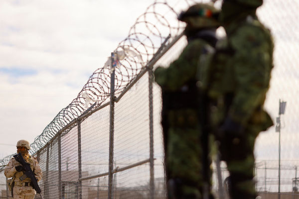 ▲▼墨西哥華雷斯城（Juarez）切雷索州立監獄（The Cereso state prison）遇襲，槍手闖入開火，最終釀成死傷及囚犯脫逃。（圖／路透）