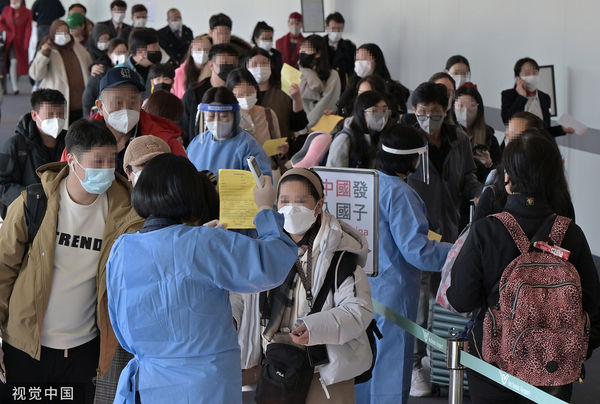 ▲▼1月2日，南韓仁川國際機場開始針對從中國入境旅客實施PCR篩檢。（圖／CFP）