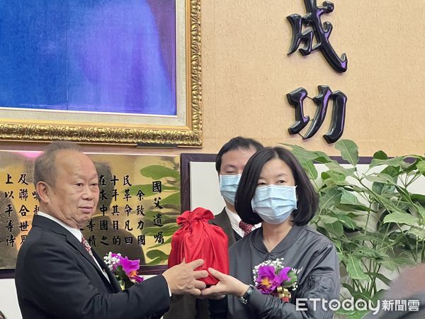 ▲台南地檢署檢察官指揮偵辦台南市議會正副議長賄選疑案，檢調警憲搜索正副議長等10人。（圖／記者林悅翻攝）