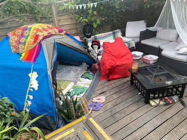 ▲▼ 英國一名男子在後院搭帳篷，登記為Airbnb房源，一晚要價55英鎊（約新台幣2023元） 。（圖／翻攝Airbnb）