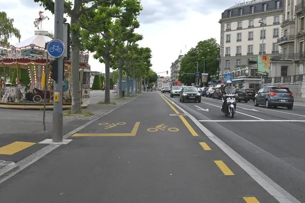 ▲▼立委王婉諭前往瑞士考察，拍下當地的「好走又舒適」的人行道美照。（圖／取自Facebook／王婉諭）