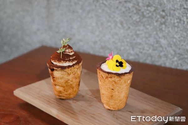 ▲喝完酒還能吃掉杯子！台北最美奶茶色咖啡廳推出「餅乾SHOT杯」。（圖／勺日咖啡提供）