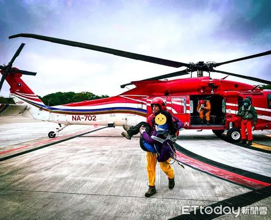 ▲▼西雪山登山受傷山友1月3日由空勤總隊直升機救援成功。（圖／記者蔡文淵翻攝）