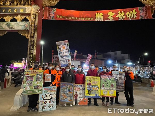 ▲為增進民眾消防常識，強化防火、避難逃生教育，台南市消防局第一救災救護大隊柳營分隊，前往柳營夜市辦理防火宣導活動。（圖／記者林悅翻攝，下同）