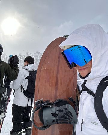 ▲▼姚元浩北海道滑雪，滑雪板竟遭偷走。（圖／翻攝自臉書／姚元浩）