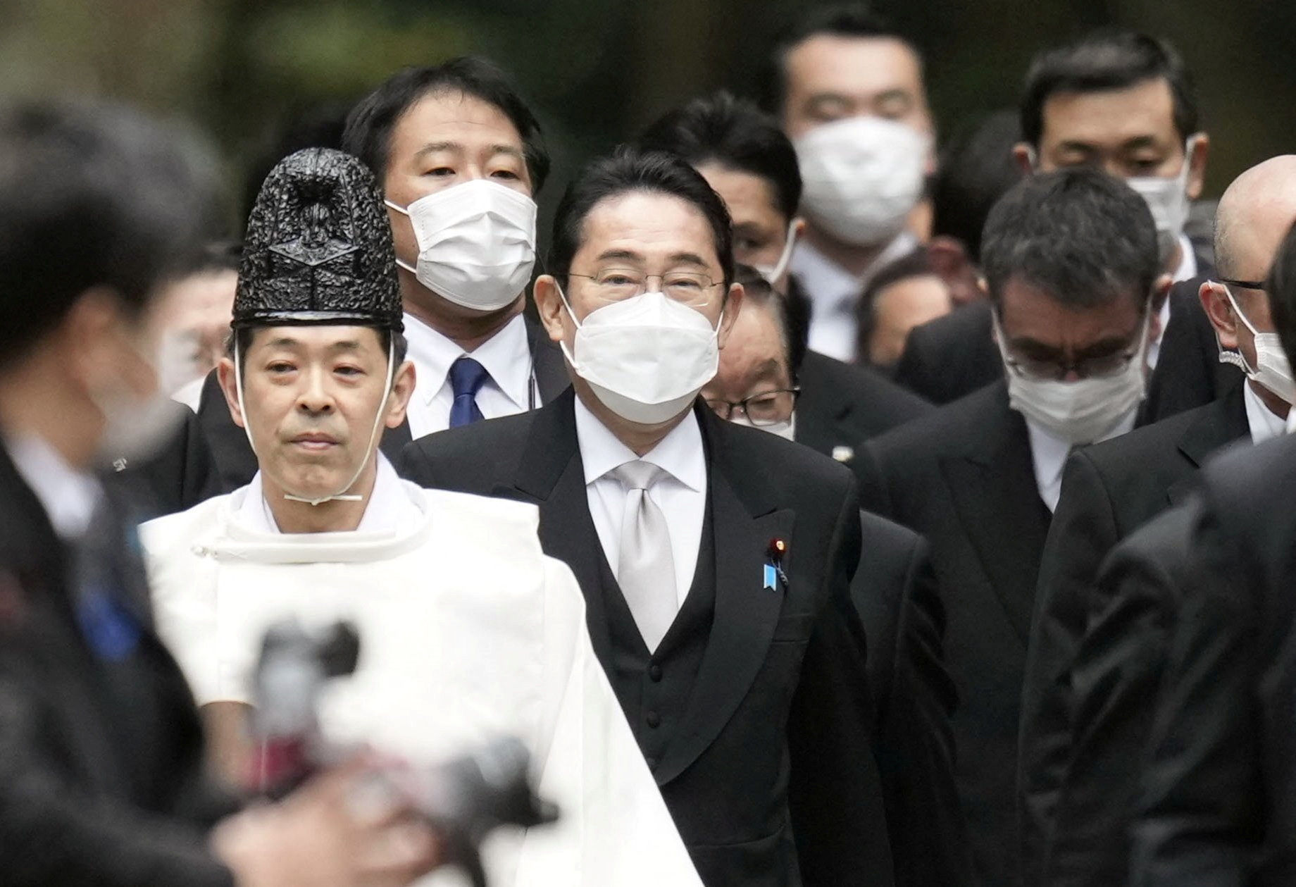 ▲▼岸田文雄參拜伊勢神宮。（圖／路透）