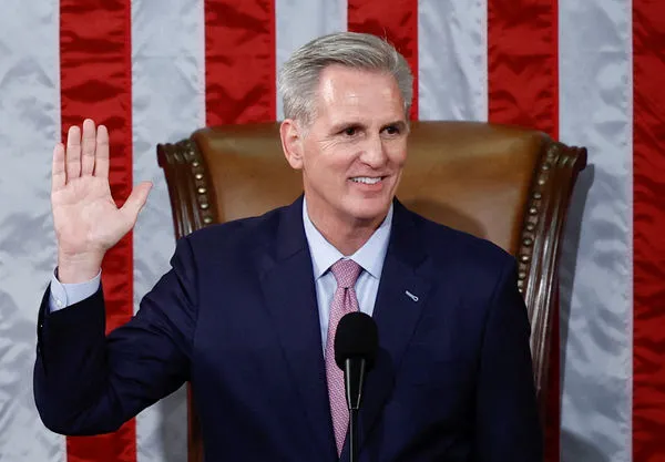 ▲▼ 美國共和黨領袖麥卡錫（Kevin McCarthy）如願執起聯邦眾議院議長槌，成為美政壇排名第3的人物。（圖／路透）