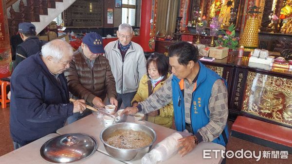 ▲▼拚新春好彩頭，蘇澳27宮廟春節平安粥各顯澎湃。（圖／記者游芳男翻攝，下同）