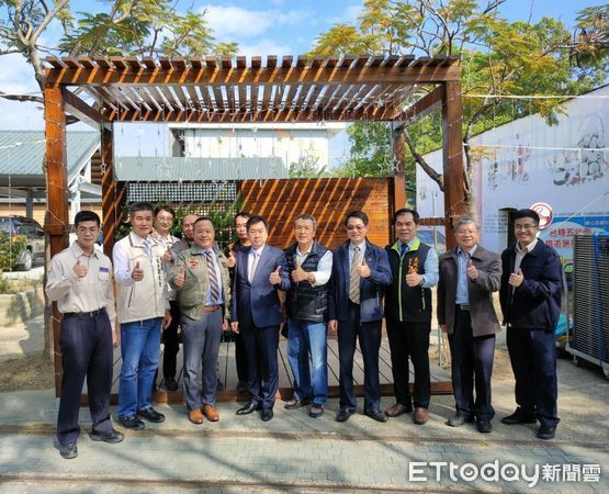 ▲內政部政務次長陳宗彥與社區營造役男合影。（圖／役政署提供）