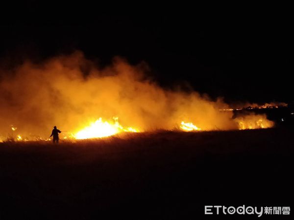 ▲燒雜草、廢棄物引發火警            。（圖／記者陳崑福翻攝，下同）