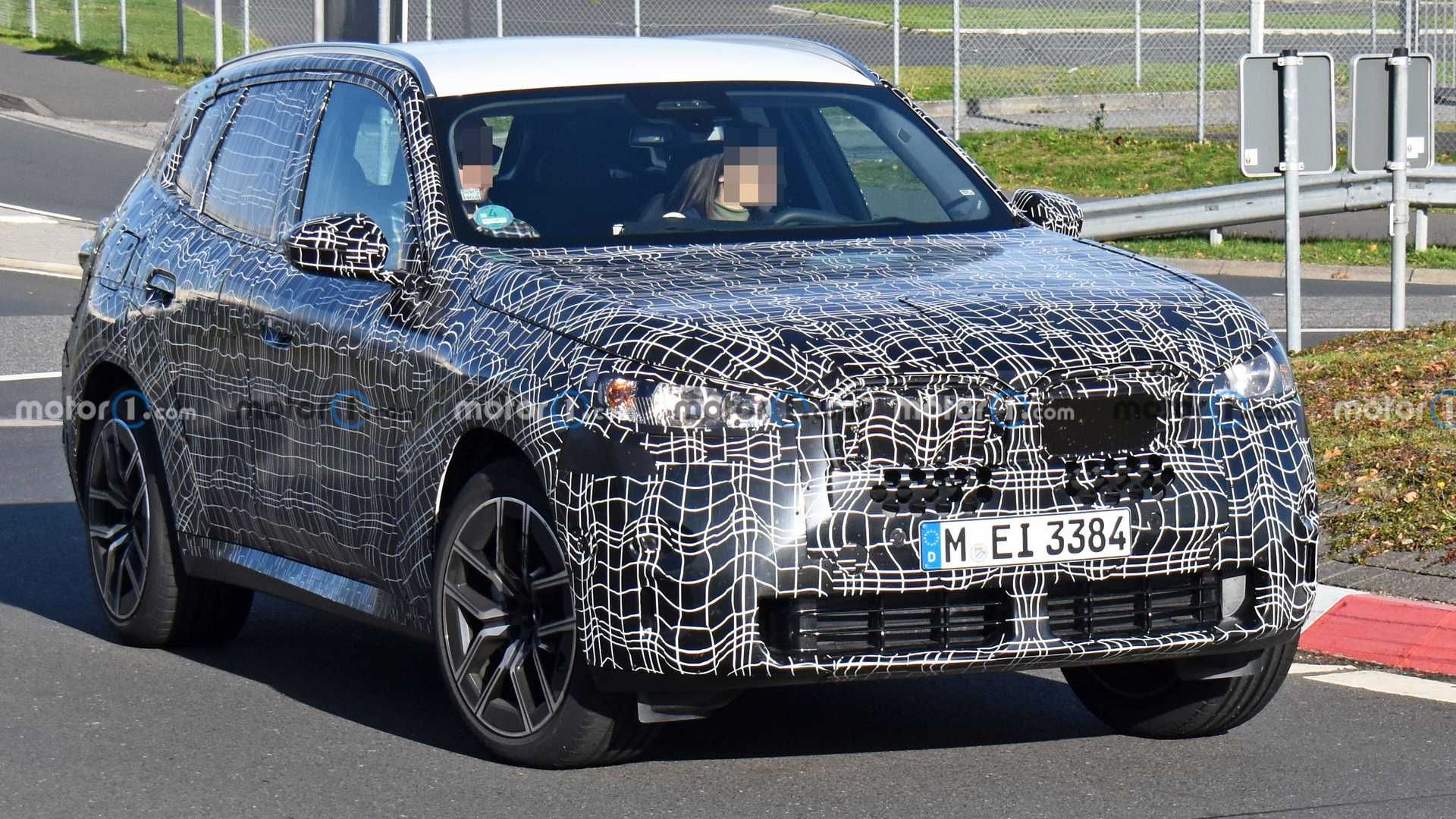 ▲國外首度捕獲到新一代BMW X3車艙，預計今年發表。（圖／翻攝自外媒《Motor 1》，以下同。）
