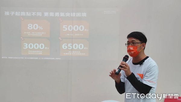 ▲▼台灣世界展望會東區辦公室李玉明主任分享兒少五大需求調查報告。（圖／展望會提供，下同）