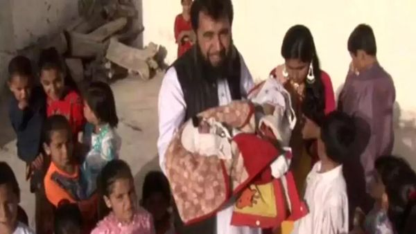 ▲▼巴基斯坦50歲男子薩達爾（Sardar Jan Mohammad Khan Khilji）娶了3名妻子，迄今共生育了60名子女。（圖／翻攝自推特）