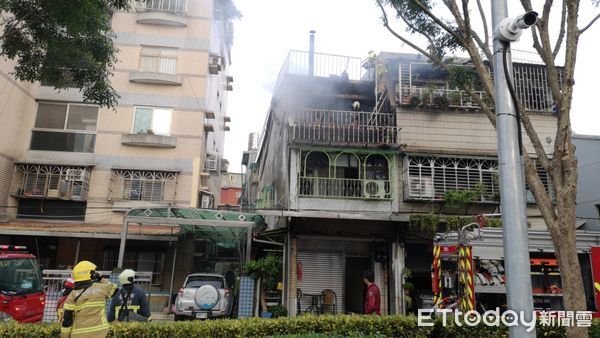 ▲台北市萬華區寶興街巷內一棟3層樓住宅，發生火警意外。（圖／記者黃彥傑攝）