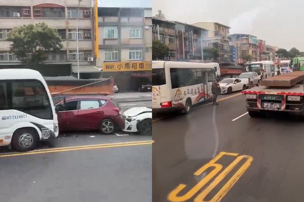 ▲▼高雄小港連環車禍，小巴違規跨雙黃線釀禍。（圖／記者賴文萱翻攝）