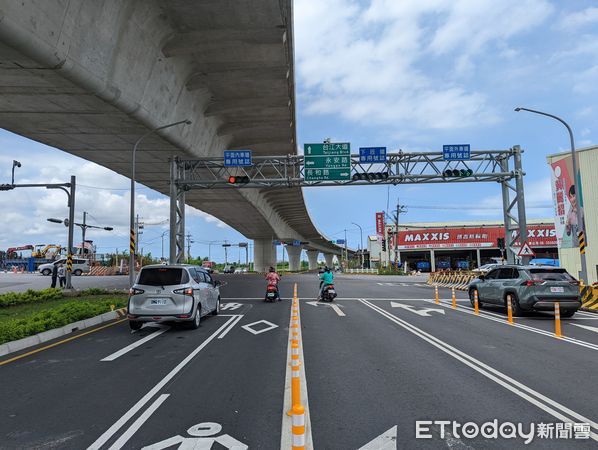 ▲▲北外環3期道路已於2022年10月通車，是便捷往返南科、台南的道路，呼籲駕駛汽車的用路人多多利用。（圖／記者林悅翻攝，下同）