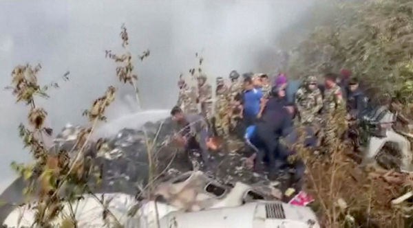 ▲▼ 尼泊爾雪人航空一架客機15日墜毀。（圖／路透）