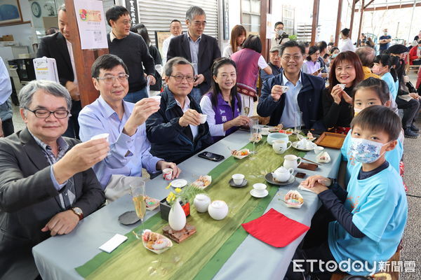 ▲鳳麓茶馨茶花展今日在台大實驗林鳳凰自然教育園區開幕。（圖／南投縣政府提供）