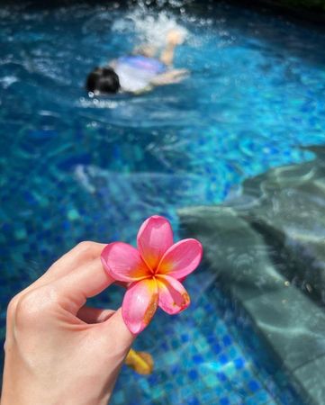 ▲林志穎帶全家出國。（圖／翻攝自陳若儀IG）