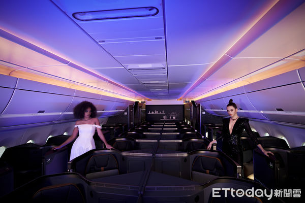 ▲星宇航空A350獨家打造節情境燈光。（圖／星宇提供）