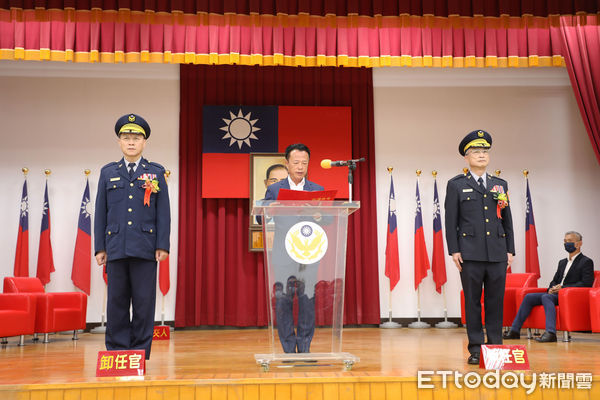 ▲▼  嘉義縣警察局長交接林宏儒接新任局長  。（圖／嘉義縣政府提供）