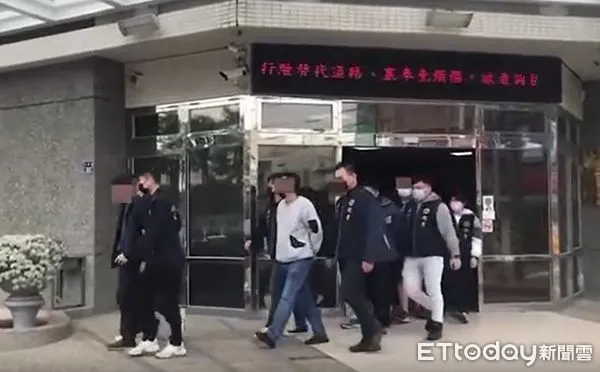 ▲▼苗栗縣警局為淨化春節前治安，規劃掃蕩黑幫專案，1週查獲通緝及各類犯罪78件、94人。（圖／苗栗縣警察局提供）