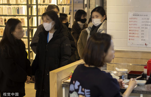 ▲▼南韓政府討論是否解除室內戴口罩義務，預計最快將於農曆新年連假結束或2月初解除。（圖／CFP）