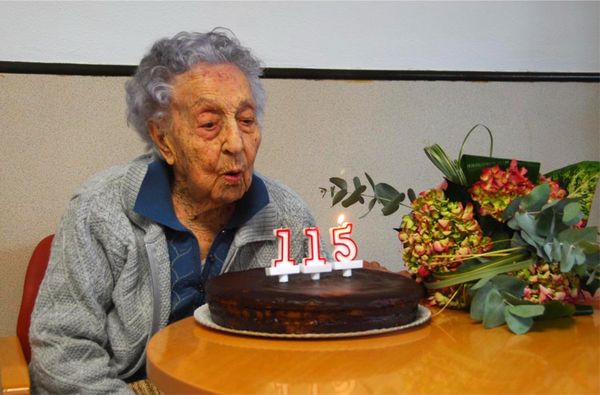 ▲▼115歲的西班牙老婦人莫雷拉可望成為世界上最長壽人瑞。（圖／翻攝自推特@Super Àvia Catalana）
